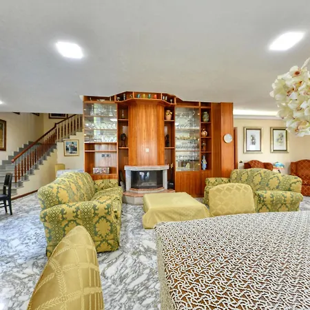 Vella By Interhome * Syracuse